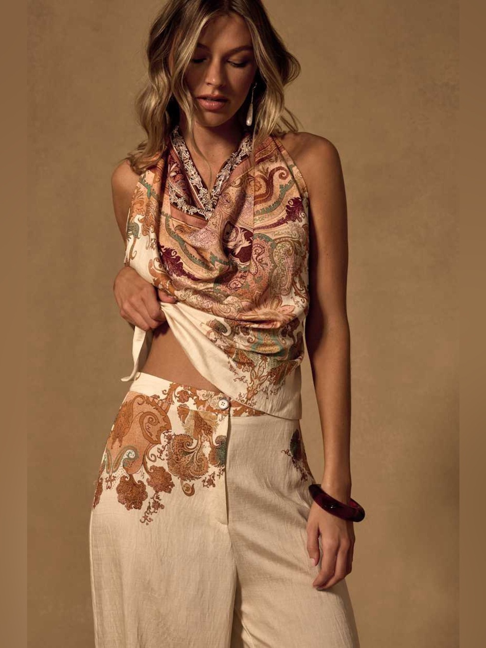 Lulus Paisley Print Cowl Neck Halter Tie Back Top Cream | NWT Size XS